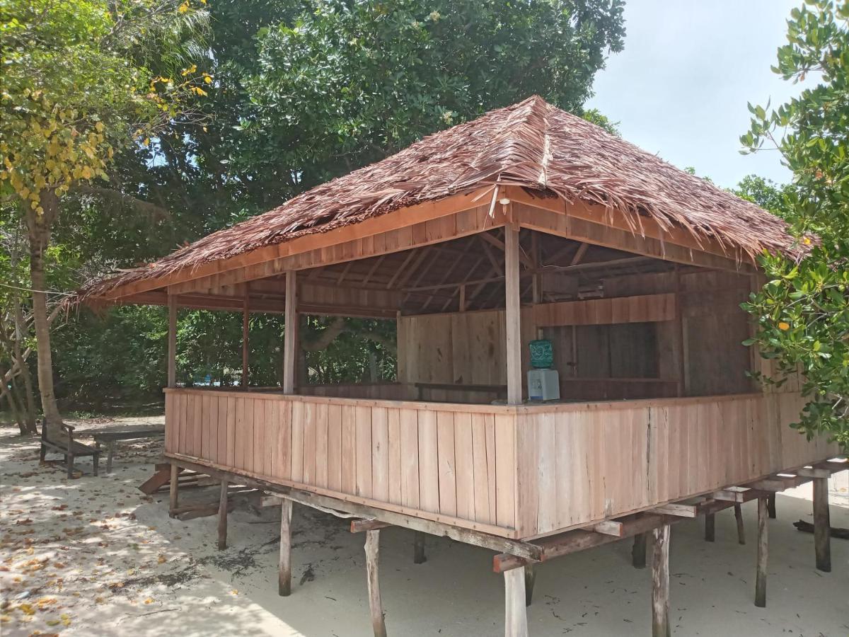 Arborek Diving Homestay R4 Besir Exteriör bild