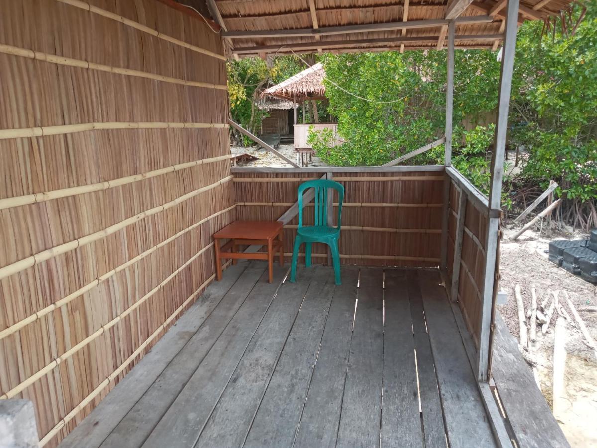 Arborek Diving Homestay R4 Besir Exteriör bild