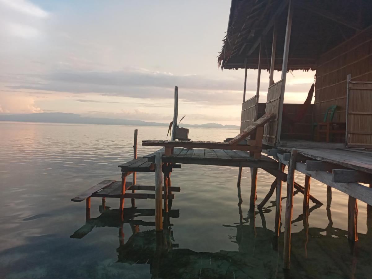 Arborek Diving Homestay R4 Besir Exteriör bild