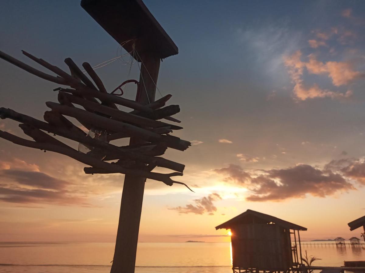 Arborek Diving Homestay R4 Besir Exteriör bild