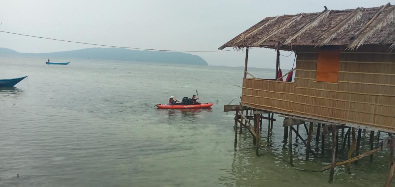 Arborek Diving Homestay R4 Besir Exteriör bild