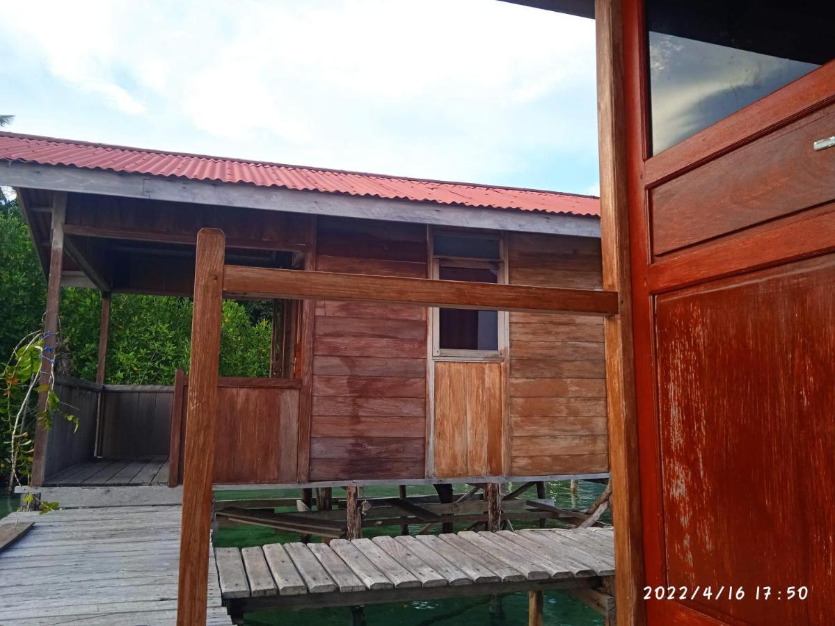 Arborek Diving Homestay R4 Besir Exteriör bild