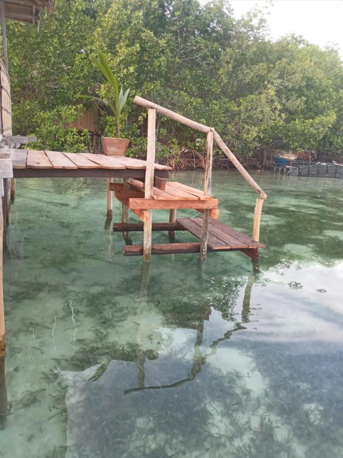 Arborek Diving Homestay R4 Besir Exteriör bild