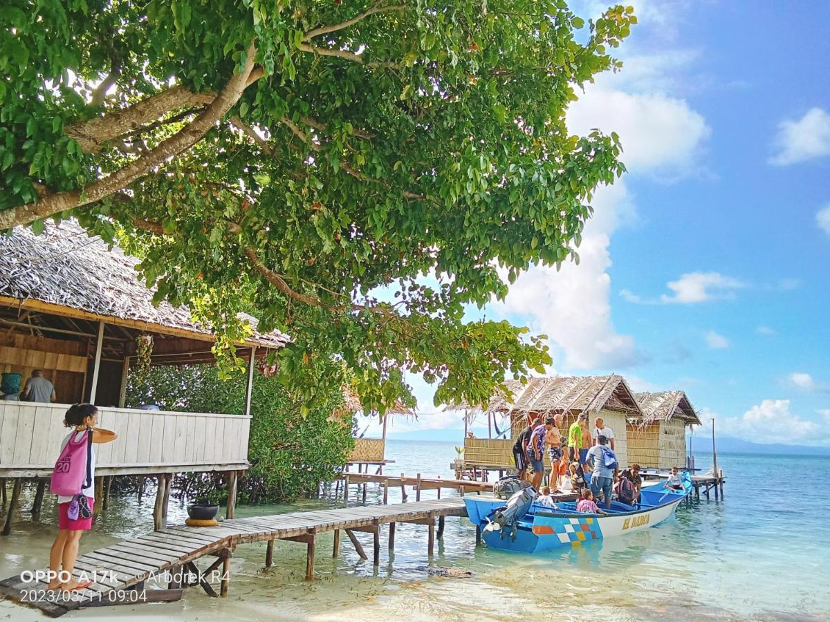 Arborek Diving Homestay R4 Besir Exteriör bild