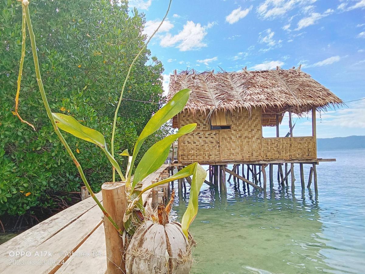 Arborek Diving Homestay R4 Besir Exteriör bild