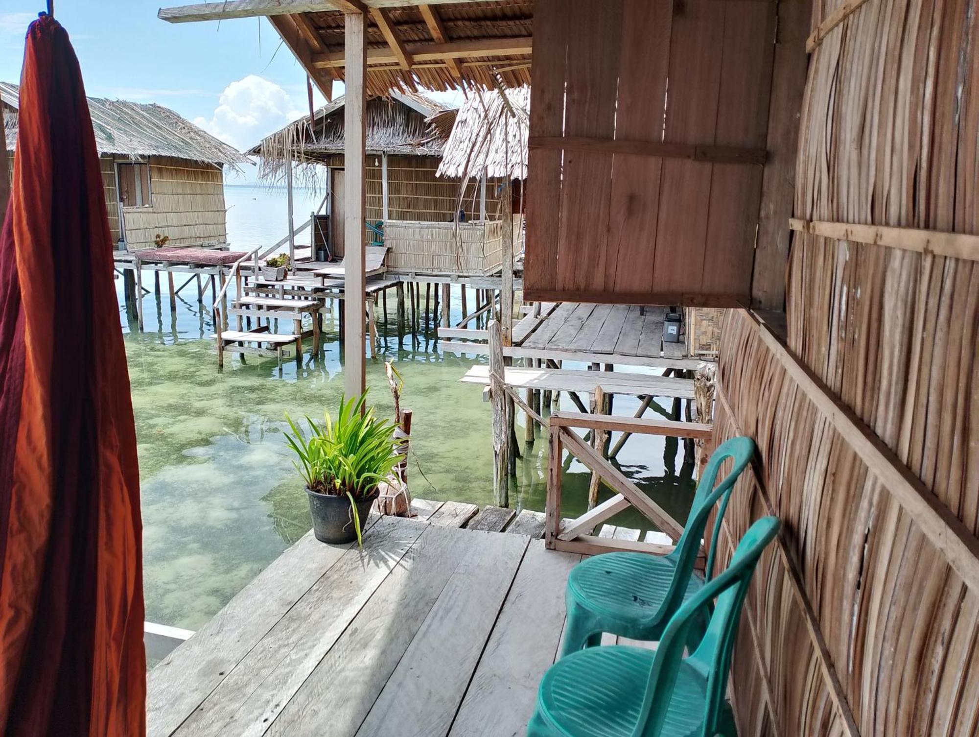 Arborek Diving Homestay R4 Besir Exteriör bild