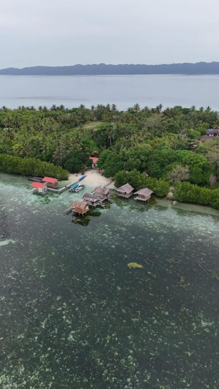 Arborek Diving Homestay R4 Besir Exteriör bild